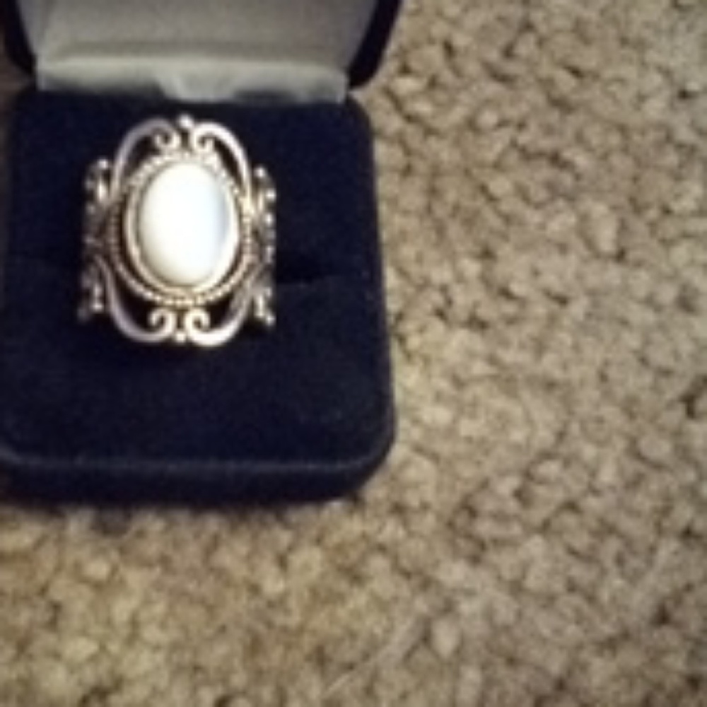 Silver moon stone ring